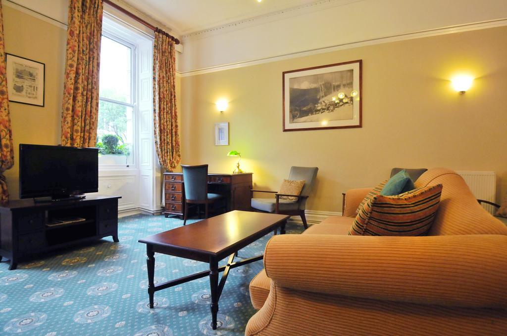 The Penn Club Bed & Breakfast London Exterior photo