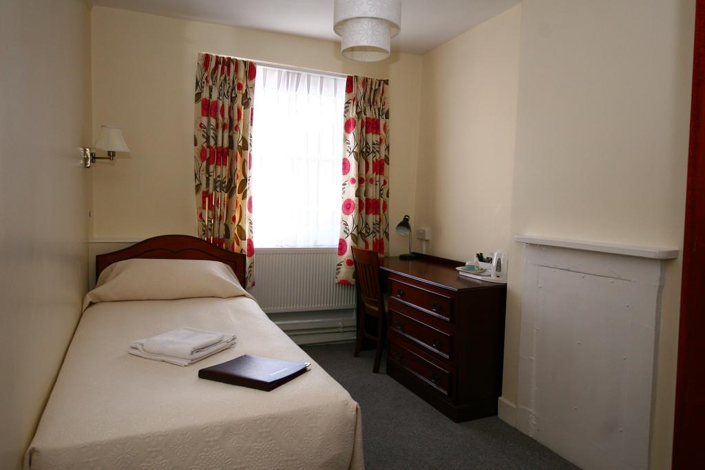 The Penn Club Bed & Breakfast London Exterior photo